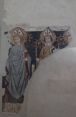 Darjiu Szekelyderzs Romanya 'da. 19.Eylül 2019. Piskopos yeleği giyen azizler. - Hayır. 1. Bilinmiyor. Hayır. İki. St Saturninus, Hayır. Üç. Aziz Khilianus. Unesco 'daki Fresco' nun Dünya Mirası Listesinde Üniteryan Güçlendirilmiş Kilisesi.