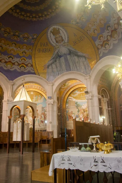 Apr 2014 Lourdes Frankreich Durch Maria Jesus Monumentale Mosaik Wandmalereien — Stockfoto