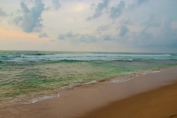 Океан Дивиться Узбережжя Індійського Океану Хіккадуві Шрі Ланці Концепція Дозвілля — стокове фото