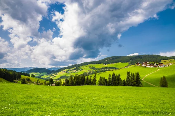 Val Di Funes - Bolzano, södra Tyrol, Italien — Stockfoto