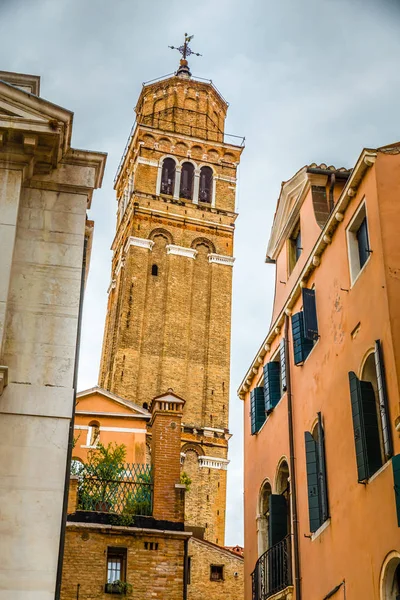 La torre pendente di S. Stefano-Venezia, Italia, Europa — Foto Stock