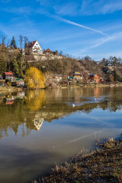 Río Berounka - Cernosice, Praga, República Checa —  Fotos de Stock