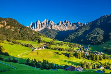 Santa Maddalena Ve Dolomites- Val Di Funes, İtalya