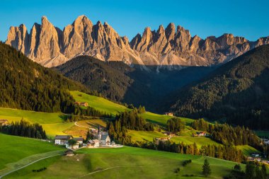 Santa Maddalena Ve Dolomites- Val Di Funes, İtalya