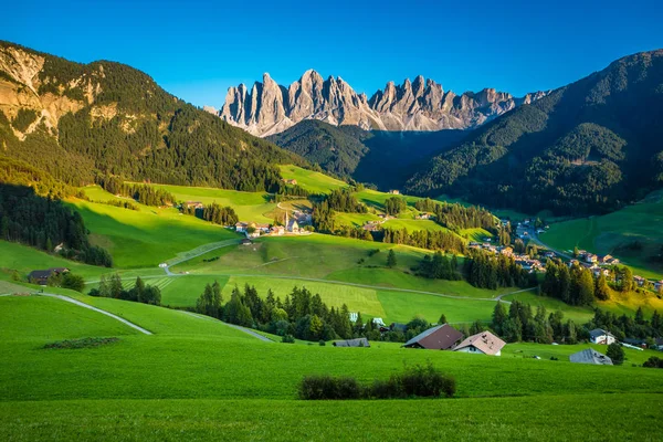 Val di Funes en Dolomieten-Val di Funes, Italië — Stockfoto