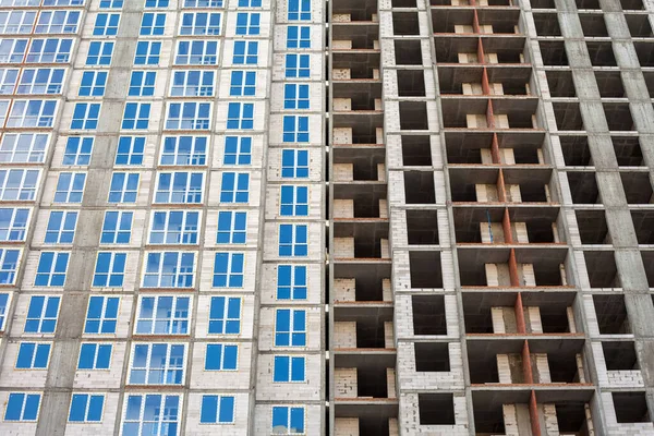 Construcción Edificio Varios Pisos Ciudad Una Casa Diferentes Etapas Construcción — Foto de Stock