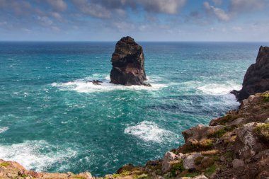 Ponta de Sao Lourenco Yarımadası, Madeira Adası, Portekiz. Muhteşem dağ ve deniz doğa manzara