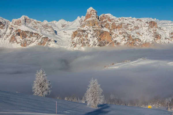 Boven Wolken Italiaanse Dolomieten Sella Ronda Ski Resort Winter Wonderland — Stockfoto