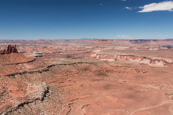 Grand Overlook Noktası Izi Boyunca Canyonland Milli Parkı Gökyüzü Bölgesinde — Stok fotoğraf