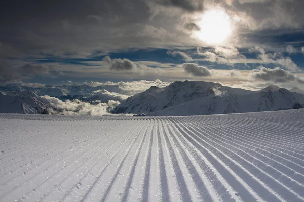 Frisch Präparierte Skipiste Mit Traumhafter Winterlandschaft Den Alpen Ischgl Österreich — Stockfoto