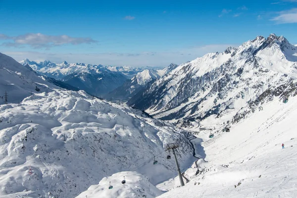 Skipistes Prachtig Winterlandschap Alpen Bij Anton Arlberg Wolken Met Zonneschijn — Stockfoto