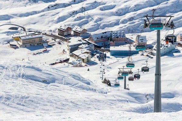 Piękny Zimowy Dzień Vorarlberg Śnieżny Krajobraz Górski Tyrol Austria Narciarski — Zdjęcie stockowe