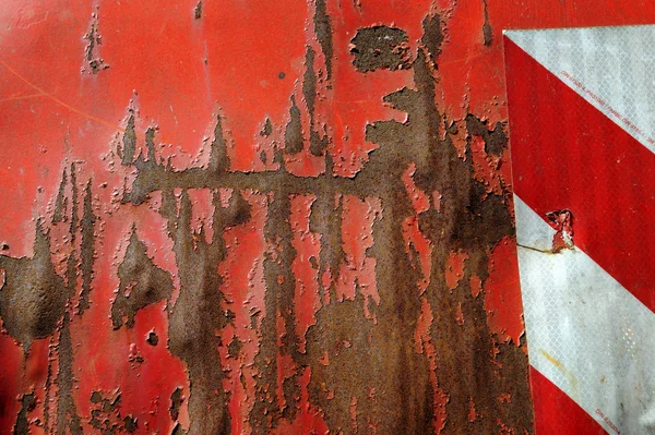 Kırmızı konteyner duvarının minimal fotoğrafı — Stok fotoğraf