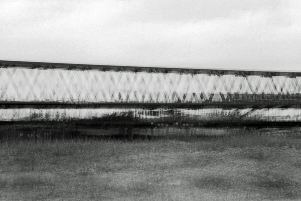 Endüstriyel bir manzaranın bulanık fotoğrafçılığı