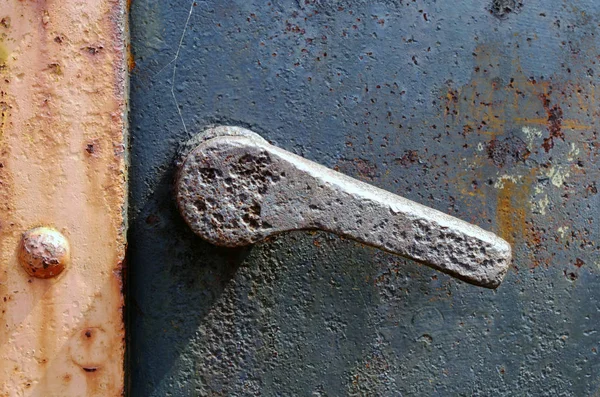 Vista ravvicinata di una maniglia della porta — Foto Stock