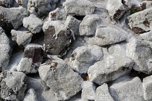 Piedras adoquinadas, parcialmente fijadas con hormigón — Foto de Stock