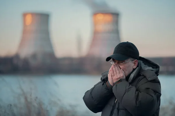 Man Breathing Polluted Air Thermal Power Plant Background — Stock Photo, Image