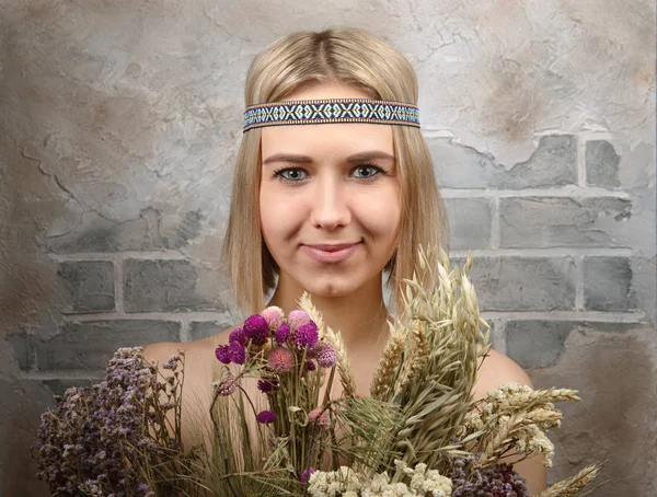 Girl Flowers Hippie Woman Spring Concept — Stock Photo, Image