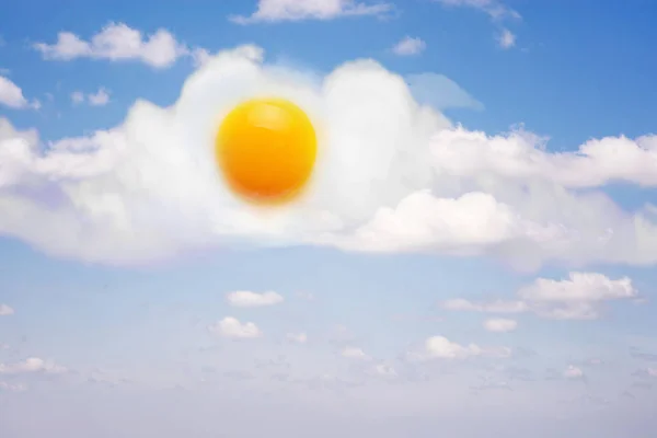 Yumurta Şeklinde Gökyüzünde Güneş — Stok fotoğraf