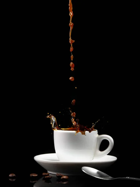 Pouring Coffee White Cup Splashes — Stock Photo, Image