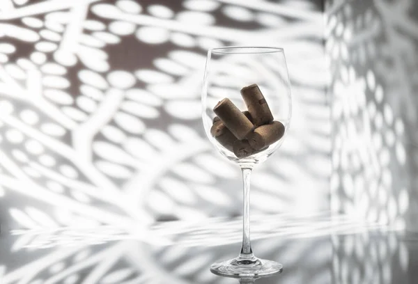 Glas Wein Mit Weinkorken — Stockfoto