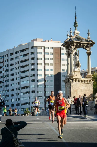 16 Kasım 2014'te Valencia Maratonu'na katılan koşucular. İspanya