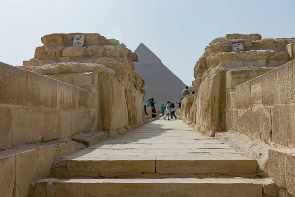 Giza piramitlerinde taş salon. Mısır — Stok fotoğraf