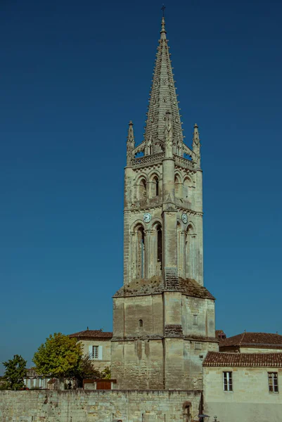 Klocktornet Saint Emilions Monolitiska Kyrka Frankrike — Stockfoto