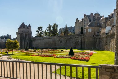 Vannes Şatosu, İngiliz Şatosu..