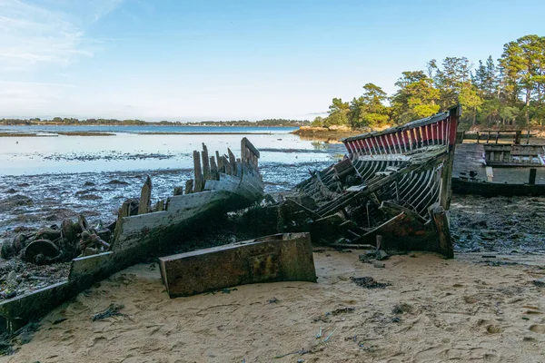 Лодка Кладбище Острове Бендер Заливе Морбихан Франция — стоковое фото