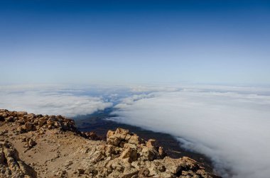 El Teide Ulusal Parkı, Tenerife 'de bulutlar denizi. Kanarya Adaları. İspanya.