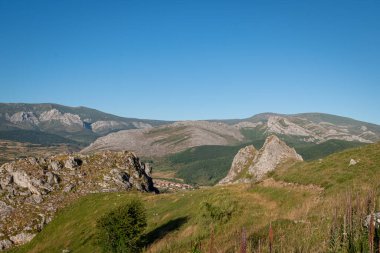 Pealabra, Pea Tremaya 'dan. Palencia 'da. İspanya