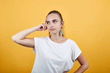 Resimde gösterildiği gibi endişelenmek tehlikeli olabilir.