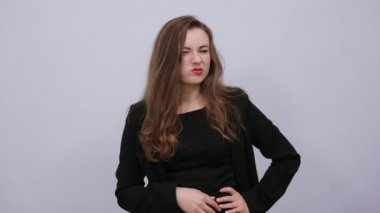 Tatminsiz Kadın Dönen Başparmak Alt ve Göstergeler, Muhalefet