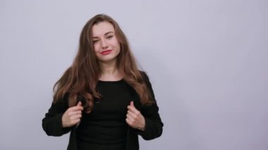 Mutlu Kadın Gülümseyen, Ellerini Kaldıran. 