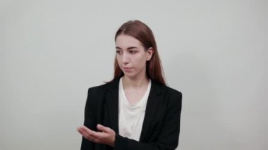 Kimseye söyleme, konuşkan, gizemli güzel, sıcak fren haberleri, bir kenara