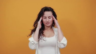 Baş ağrısı, boyun ağrısını azaltıyor. Bu da yeri gösteriyor. Yorgunluk sırasında