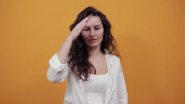 Unutkan el ele tutuşmalar, kafaya dokunmalar önemli bir pişmanlığı unutmalar.