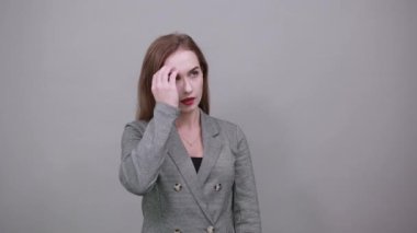 Unutkan el ele tutuşmalar, kafaya dokunmalar önemli bir pişmanlığı unutmalar.