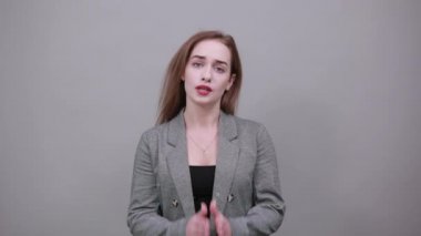 El ele tutuşup dua ederek Tanrı 'dan yardım dileyin.