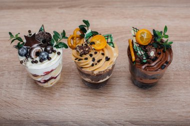 Çok güzel ve iştah açıcı. İmzalar için yeri olan bir masa. Pasta.