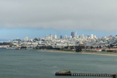 Golden Gate Köprüsü 'nden San Francisco manzarası