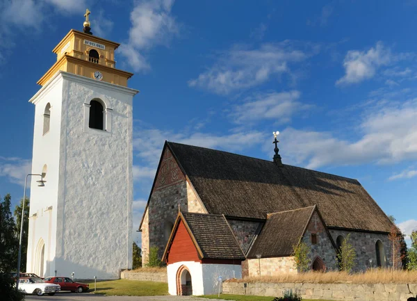 Kyrkan Gammelstad Nära Luleå Solig Sommardag Med Några Moln Himlen — Stockfoto