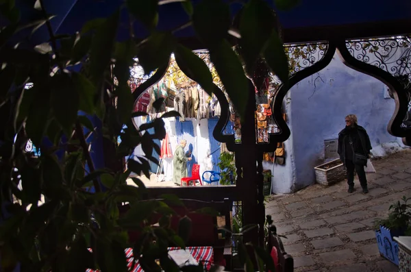 Vacker Utsikt Över Torget Den Blå Staden Chefchaouen Marockos Blå — Stockfoto