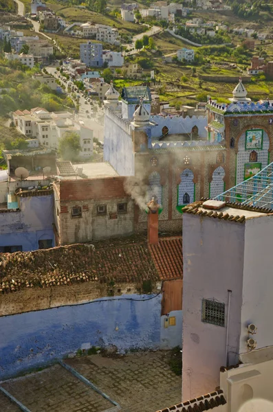 美丽的广场景色 在蓝色城市Chefchaouen 摩洛哥的蓝色明珠 — 图库照片