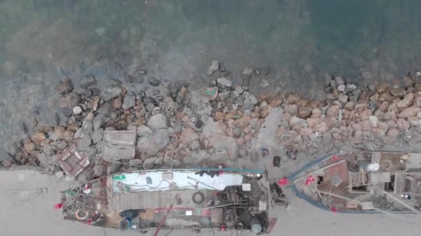 Luchtfoto van Dalian Old Harbor Morning verse lentemist Dalian, China, 19-6-19 — Stockvideo
