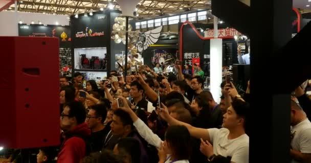 Crowd Filming Looking Performance Shanghai Instrument Fair Drums Percussions Section — Stock Video