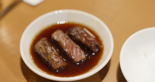 Restaurante Carne Japonês Carne Kobe Com Molho Soja Leve Saudável — Vídeo de Stock