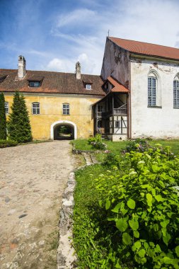 Bir parçası Lielstraupe kalenin bir gün güneşli yaz, Letonya