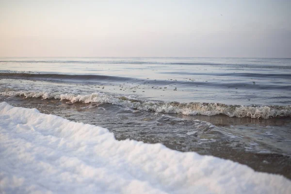 Холодные Волны Балтийского Моря Латвия — стоковое фото